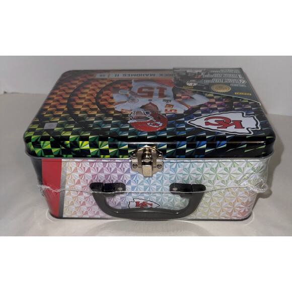 Panini Patrick Mahomes II NFL Football Trading Card Tin 6 Packs Cards NEW - Picture 4 of 5